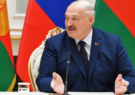 Лукашенко предложил поставить памятник китайскому лидеру