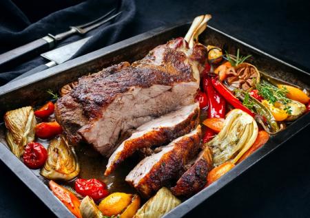 Врач рассказала, как полезные продукты могут навредить желудку