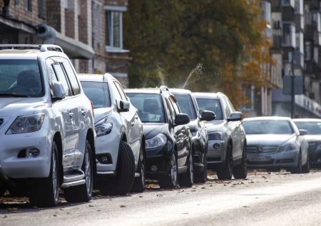 Правительство повысит пошлины для российских автомобилистов