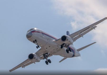 SJ 100 с отечественными деталями взлетел в Комсомольске-на-Амуре