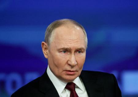 Путин потребовал соблюдать требования по зарплатам ученых и преподавателей